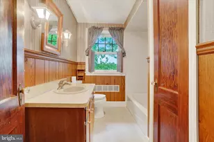 531 E College Ave, Elizabethtown, PA 17022 - Photo 11