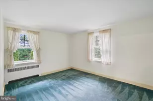 531 E College Ave, Elizabethtown, PA 17022 - Photo 13