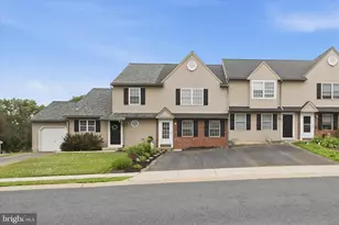 215 Quaking Aspen Ln, Marietta, PA 17547 - Photo 1