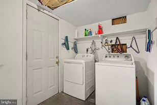 1811 Amity Dr, Lancaster, PA 17601 - Photo 25