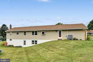 765 Brandt St, Manheim, PA 17545 - Photo 37