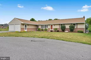 765 Brandt St, Manheim, PA 17545 - Photo 1