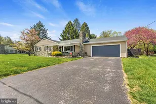 4 Pleasant Dr, Lancaster, PA 17602 - Photo 3