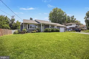 203 Whittier Ln, Lancaster, PA 17602 - Photo 3
