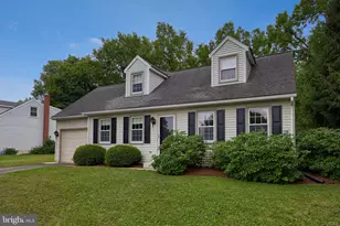 303 Parkwood Dr, Lancaster, PA 17603 - Photo 3