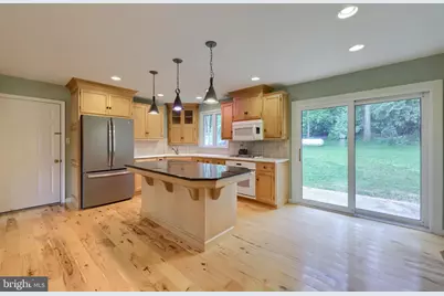 303 Parkwood Drive, Lancaster, PA 17603 - Photo 13