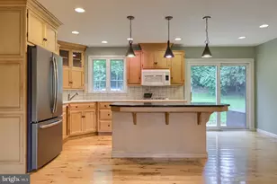 303 Parkwood Dr, Lancaster, PA 17603 - Photo 17