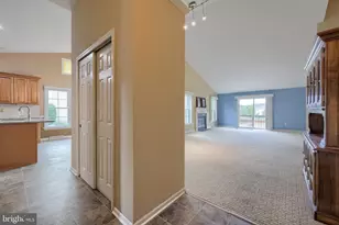 1274 Crestview Dr, Denver, PA 17517 - Photo 3