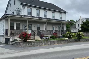 317 Newport Rd, Ronks, PA 17572 - Photo 1