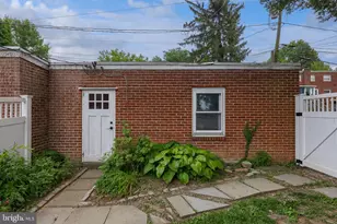 1040 E Orange St, Lancaster, PA 17602 - Photo 13