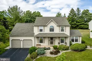213 Willow Dr, Denver, PA 17517 - Photo 1