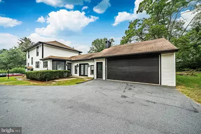 2043 Stonecrest Drive, Lancaster, PA 17601 - Photo 3