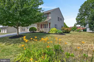 118 E Scout Alley, Manheim, PA 17545 - Photo 3