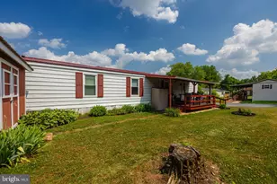 4 Hemlock Acres Ct, Manheim, PA 17545 - Photo 5