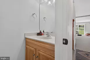 121 Creekgate Ct, Millersville, PA 17551 - Photo 11