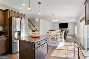 645 N Pier Dr, Lancaster, PA 17603 - Photo 11