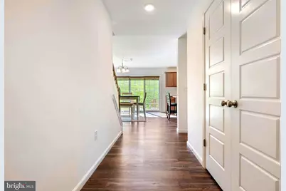 645 N Pier Drive, Lancaster, PA 17603 - Photo 3