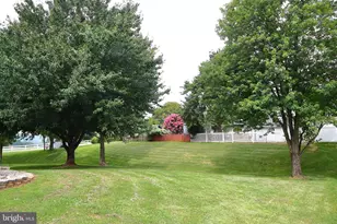 236 Chelmsford Dr, Marietta, PA 17547 - Photo 3