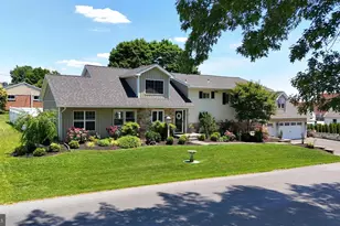 111 Water St, New Holland, PA 17557 - Photo 3