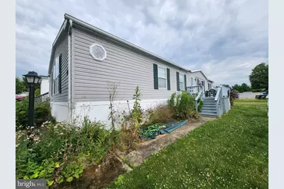 106 Clearfield Court E, Lancaster, PA 17603 - Photo 3