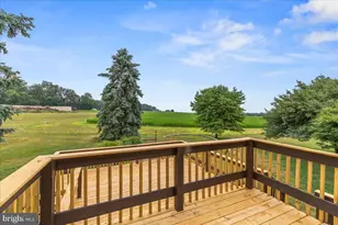 915 N Colebrook Rd, Manheim, PA 17545 - Photo 3