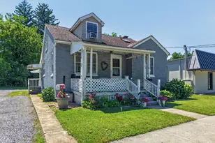 216 W Fulton St, Ephrata, PA 17522 - Photo 3