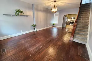 208 Perry St, Columbia, PA 17512 - Photo 3