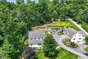 257 Hill Rd, New Holland, PA 17557 - Photo 9