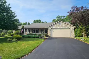 225 Country Dr, Denver, PA 17517 - Photo 3