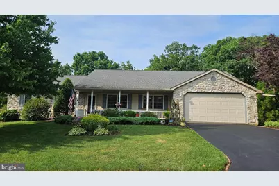 225 Country Drive, Denver, PA 17517 - Photo 1