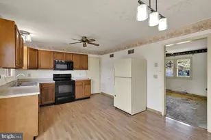 1733 Wilderness Rd, Lancaster, PA 17603 - Photo 7