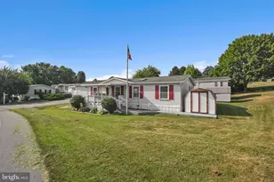 200 Finch Ct, Lancaster, PA 17603 - Photo 5
