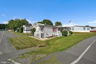 200 Finch Ct, Lancaster, PA 17603 - Photo 3