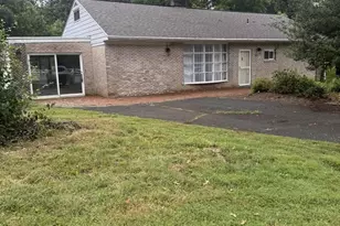 2 Gable Park Rd, Lancaster, PA 17603 - Photo 1