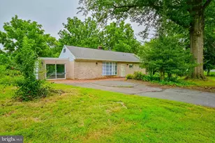 2 Gable Park Rd, Lancaster, PA 17603 - Photo 1