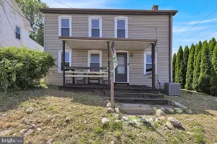 724 Rohrerstown Rd, Lancaster, PA 17603 - Photo 1