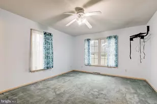 27 N Whisper Ln, New Holland, PA 17557 - Photo 19