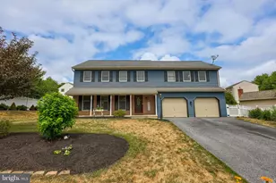 323 Knights Bridge Way, Lititz, PA 17543 - Photo 3