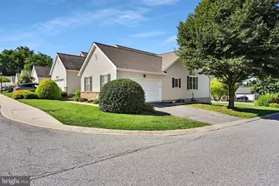 1585 Hickory Run Court, Elizabethtown, PA 17022 - Photo 3