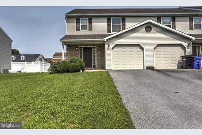 631 Sunflower Street, New Holland, PA 17557 - Photo 1