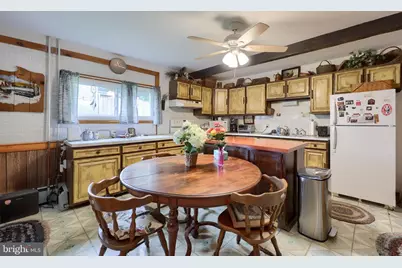 945 Maple Street, Lititz, PA 17543 - Photo 3