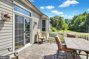 8 Bentley Ln, Lancaster, PA 17603 - Photo 9