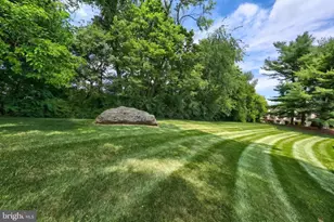 143 Oak Knoll Cir, Millersville, PA 17551 - Photo 7