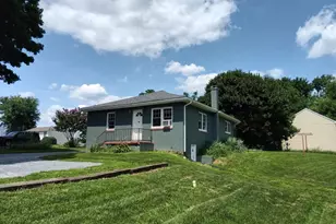 8 W State St, Quarryville, PA 17566 - Photo 1
