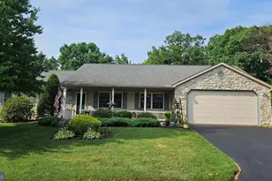 225 Country Dr, Denver, PA 17517 - Photo 3