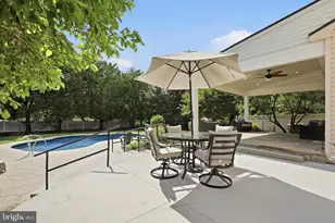 1146 S Bristol Dr, Lititz, PA 17543 - Photo 61