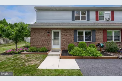 10 Lakeview Place, Lititz, PA 17543 - Photo 1