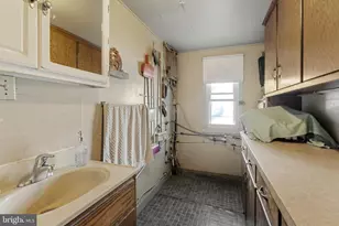 680 N Railroad Ave, New Holland, PA 17557 - Photo 45