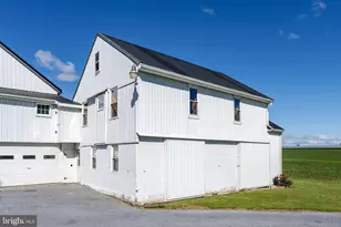680 N Railroad Ave, New Holland, PA 17557 - Photo 27