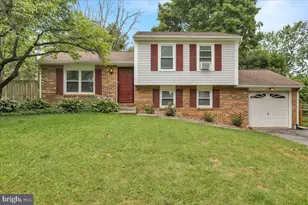 105 Autumn Dr, Lititz, PA 17543 - Photo 3